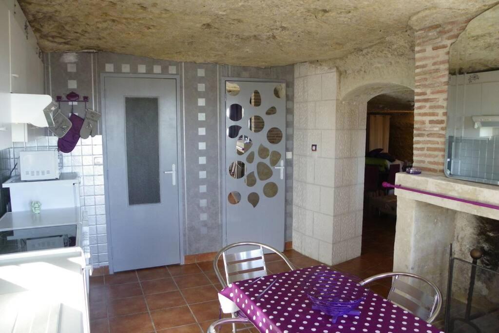 Les Hauts De Hébergement de vacances Nazelles-Négron